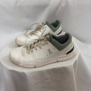 On Running White and Green Sneakers Mens Size 9